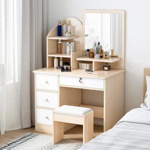 Small Dresser with 4 drawers