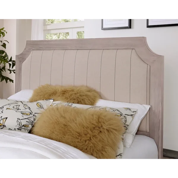Luna Ridge Panel Bed Set